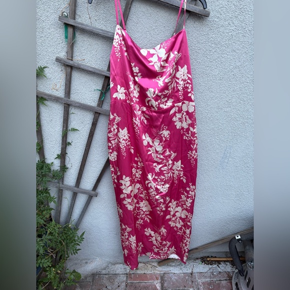 REFORMATION Frankie Silk Dress Es in hothouse New with Tags! - Picture 8 of 9